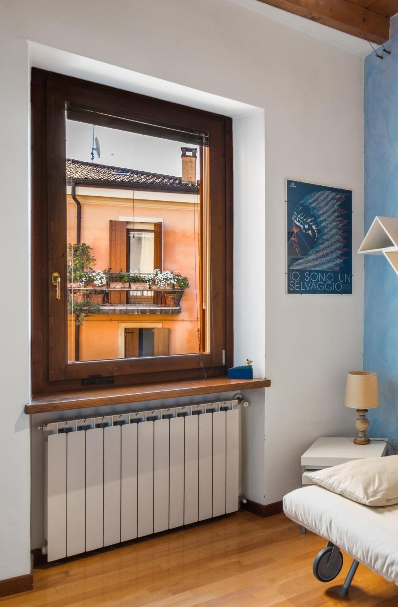 Italstay - Elegant Colorful *